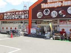 リサイクルショップ店内