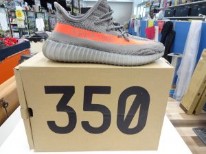 再販  イージーブースト 350 V2  ゼブラ 発売日は  6月24日オンラインでも発売！V2入荷☆