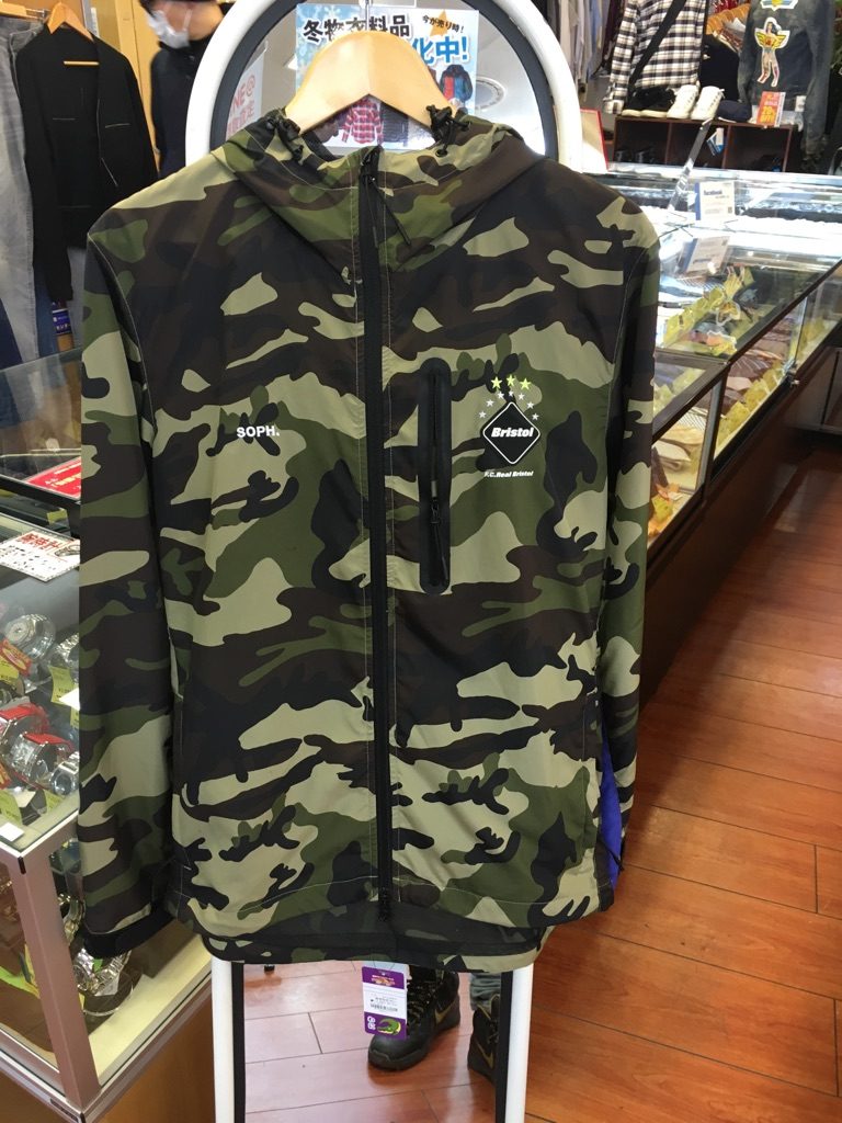 SOPHNET ソフ/F.C.Real Bristol 　サッカー好きなら知ってる？F.C.R.B トレーニングジャケット入荷しました。