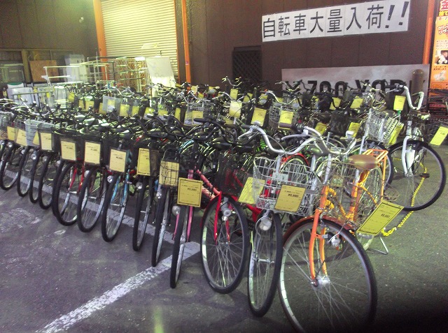 自転車大量陳列中♪貝塚、泉佐野で自転車買うならジャングルジャングル貝塚店でしょ♪