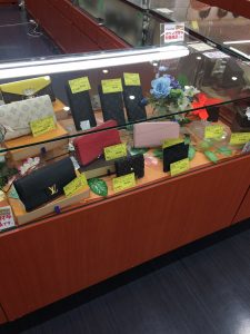 春におすすめのブランド勢揃い♫ブランド品買うならジャングルジャングル和歌山店