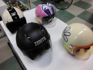 南大阪でヘルメットを買うのも売るのもジャングルジャングル貝塚店で！