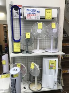 ちょっと早め！？扇風機など夏物家電、陳列始めました♪