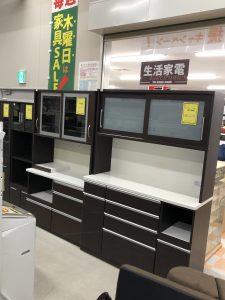 リユース家具をお得に買いたいならジャングルジャングル石川金沢店　毎週木曜日は家具が全品１０％OFF