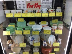 古き良きアメリカ　ファイヤーキングの食器　大量入荷♪