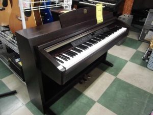 電子ピアノが安い！！楽器を買うならジャングルジャングル貝塚店へ