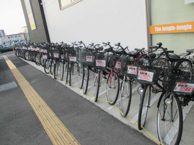 関西最大規模の取り揃え、リユース自転車をお探しなら是非ジャングルジャングル岸和田和泉インター店