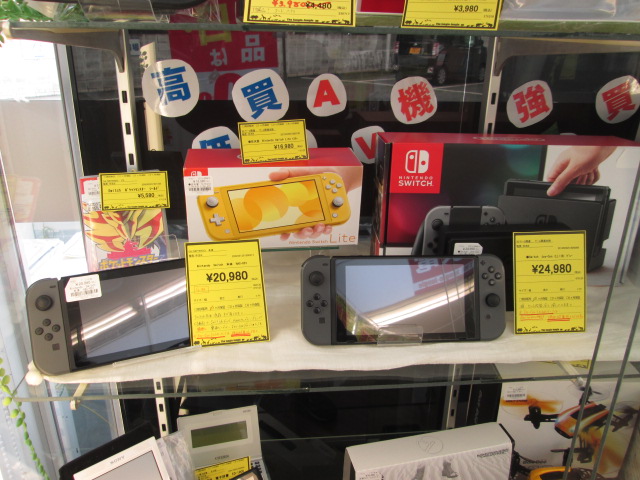 寒い冬はお家でゲーム三昧♪ニンテンドウスイッチライト、ジャングルジャングル堺初芝店に入荷しました♪