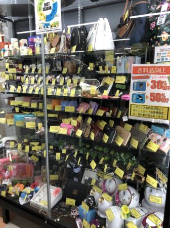 レディースバッグ・小物取り揃えてます♪衣類は只今セール中！ジャングルジャングル石川金沢店