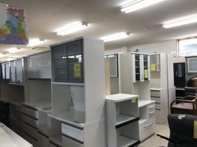 家具を大量陳列中です！！　【サカイ石津店】