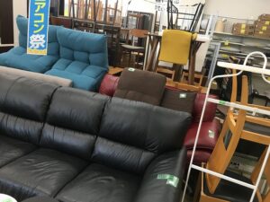 家具コーナー大量陳列中！！サカイ石津店