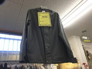 ブランド洋服の買取中です。石津店