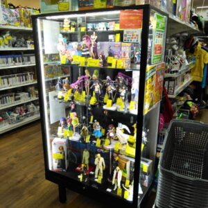 フィギュア　ゲーム機コーナー、商品大量陳列中！【イズミヤ広陵店】