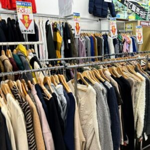 衣類、大幅値下げいたしました！【リユースのサカイ柏店】