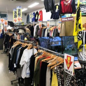 衣類、大幅値下げいたしました！【リユースのサカイ柏店】